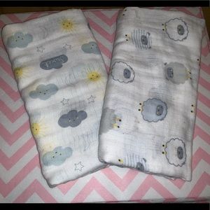 Muslin swaddles